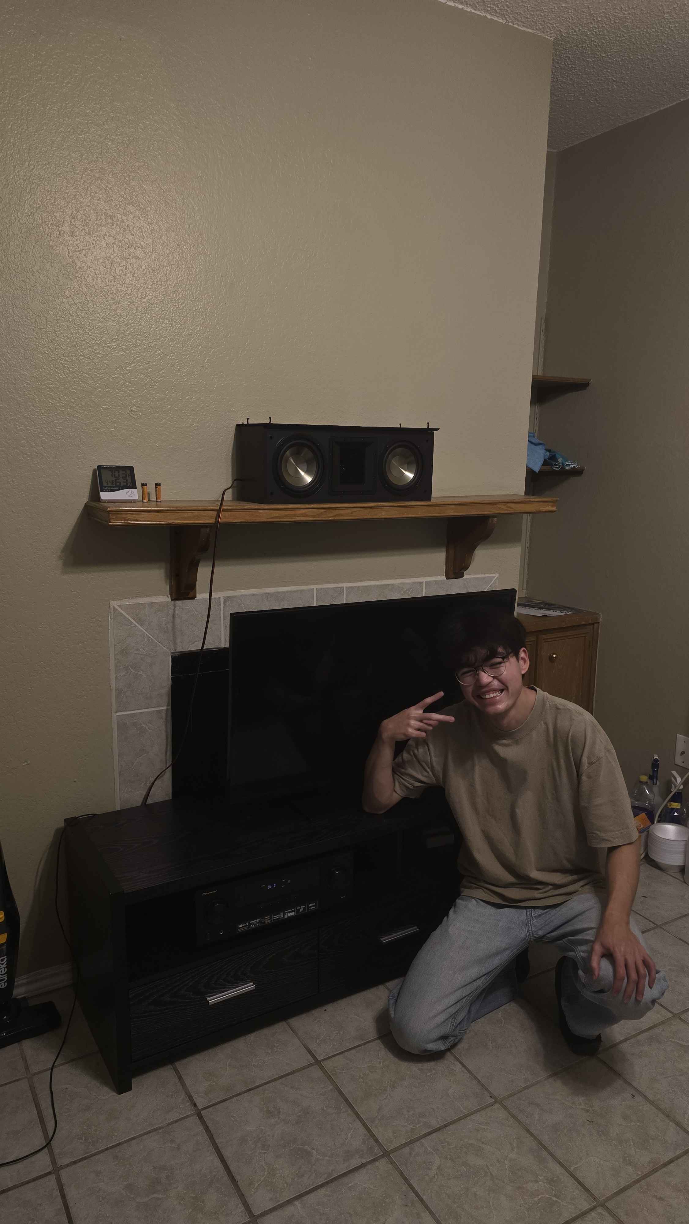 1-Channel Living Room